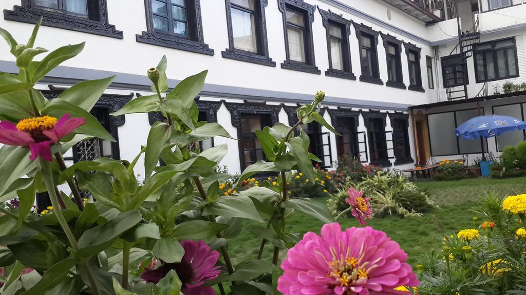 Hotel Heranya Kathmandu Ngoại thất bức ảnh